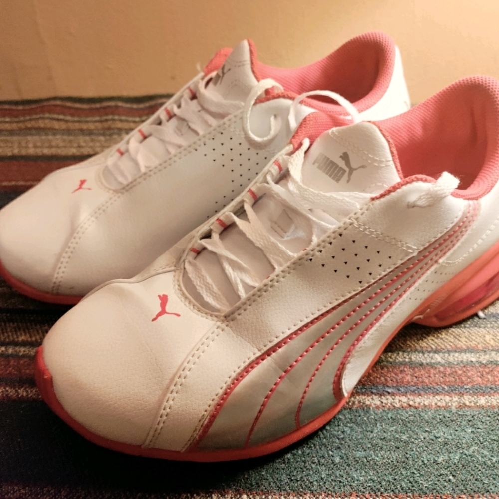 Puma women's shoes size 6.5